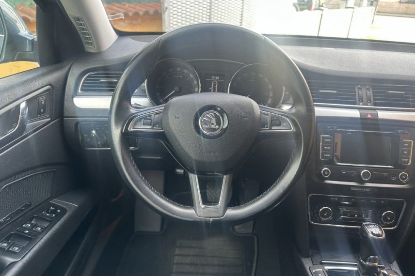 Škoda Superb galerie