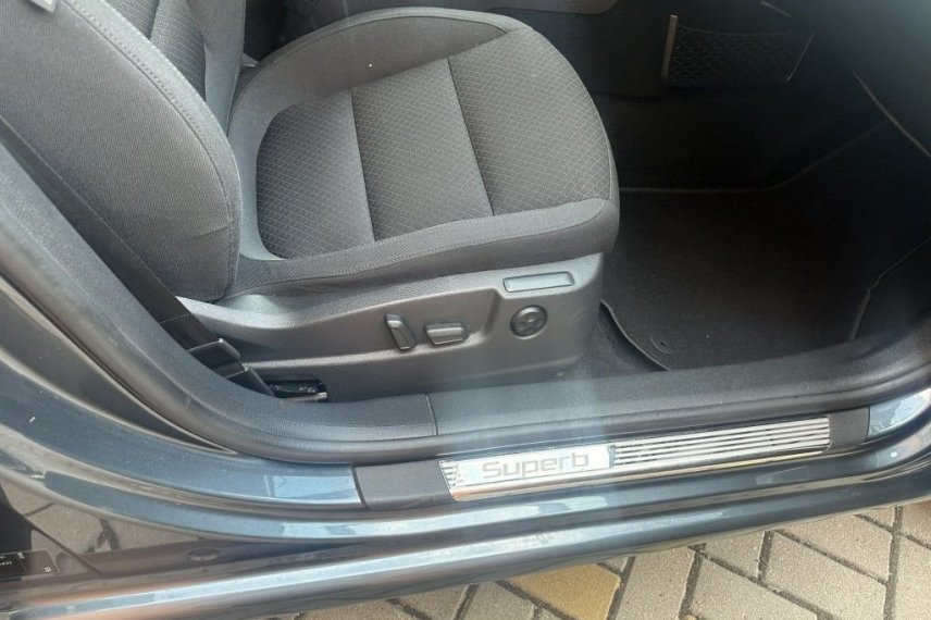 Škoda Superb galerie