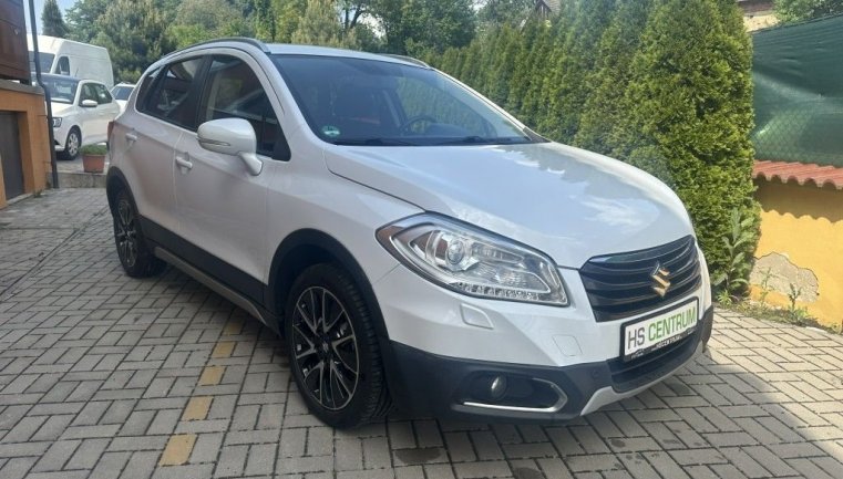 Suzuki S-Cross