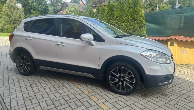 Suzuki S-Cross