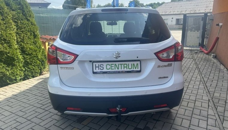 Suzuki S-Cross
