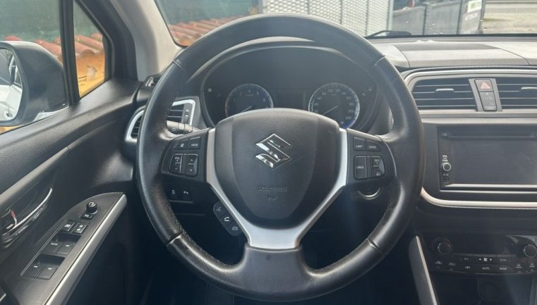 Suzuki S-Cross