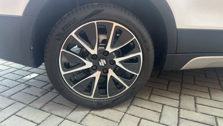 Suzuki S-Cross