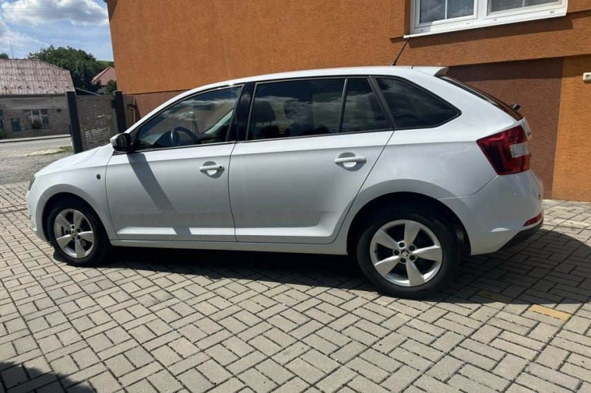 Škoda Rapid galerie