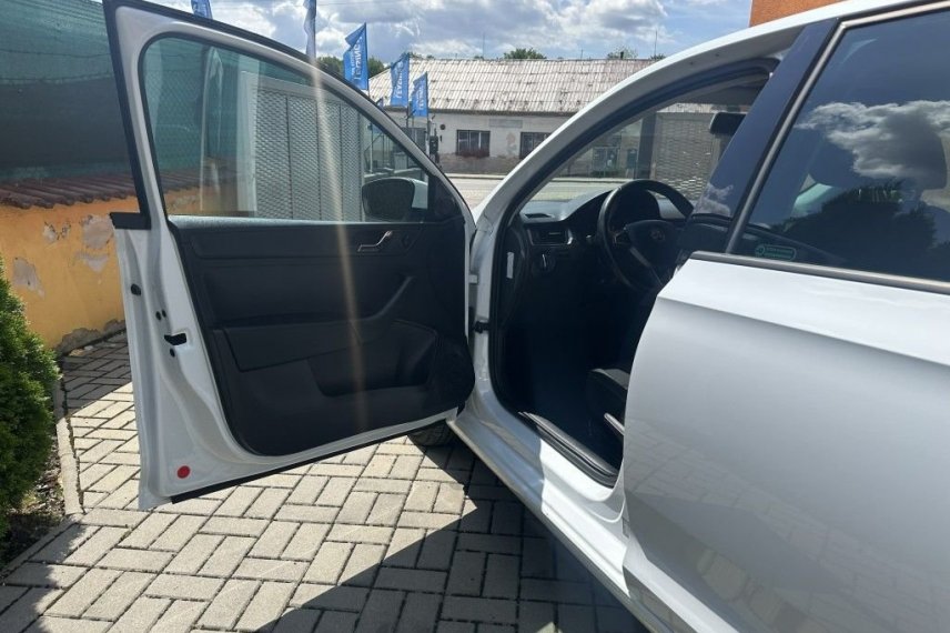 Škoda Rapid galerie