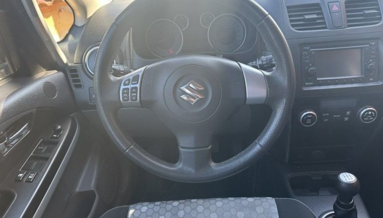 Suzuki SX4