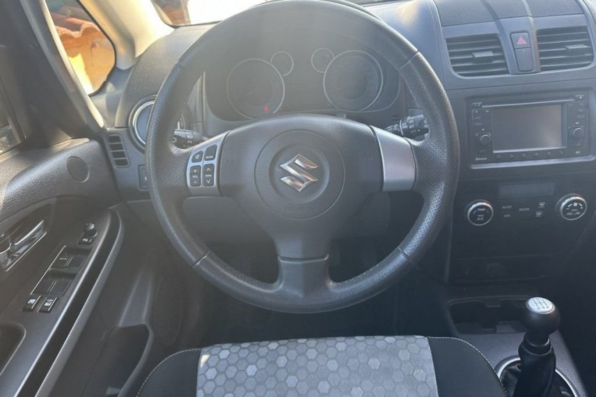 Suzuki SX4 galerie