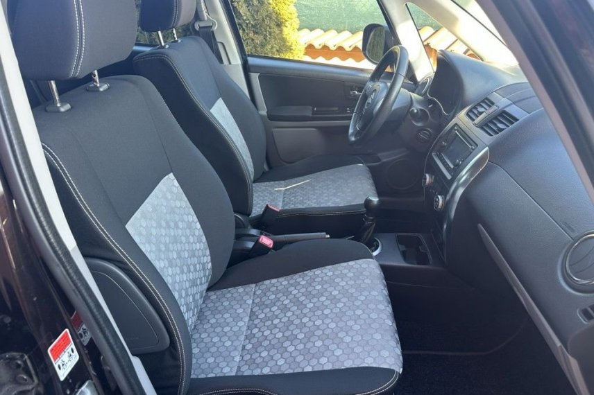 Suzuki SX4 galerie