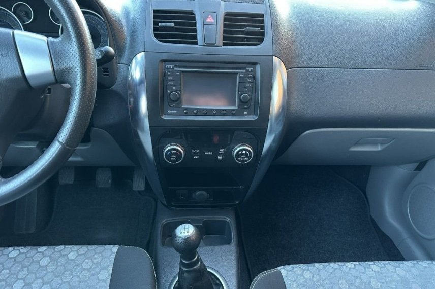 Suzuki SX4 galerie