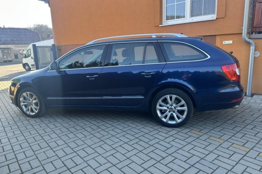 Škoda Superb galerie