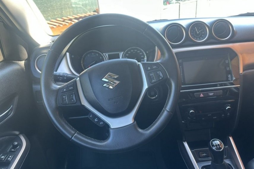 Suzuki Vitara galerie