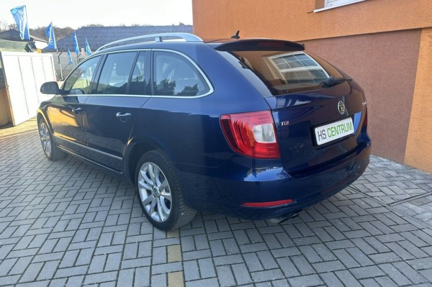Škoda Superb galerie