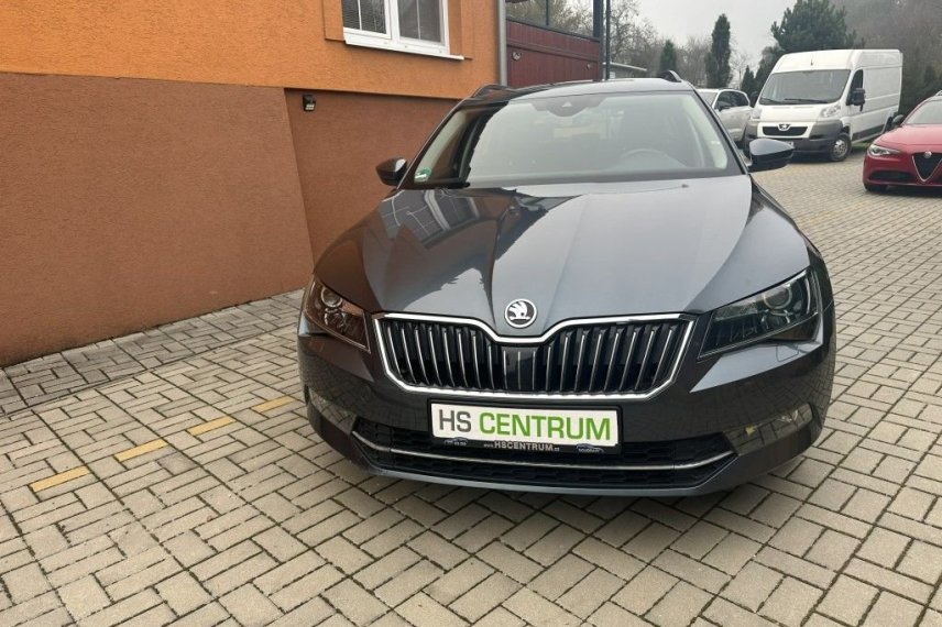 Škoda Superb galerie