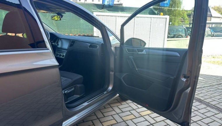 Volkswagen Golf Sportsvan