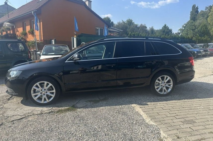 Škoda Superb galerie