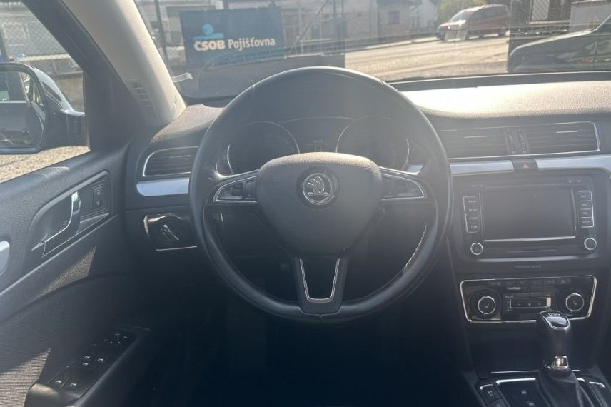 Škoda Superb galerie
