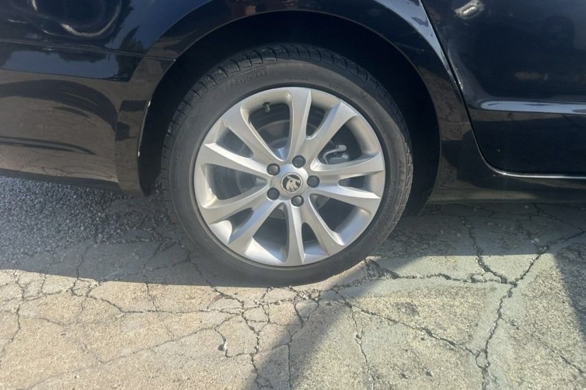 Škoda Superb galerie