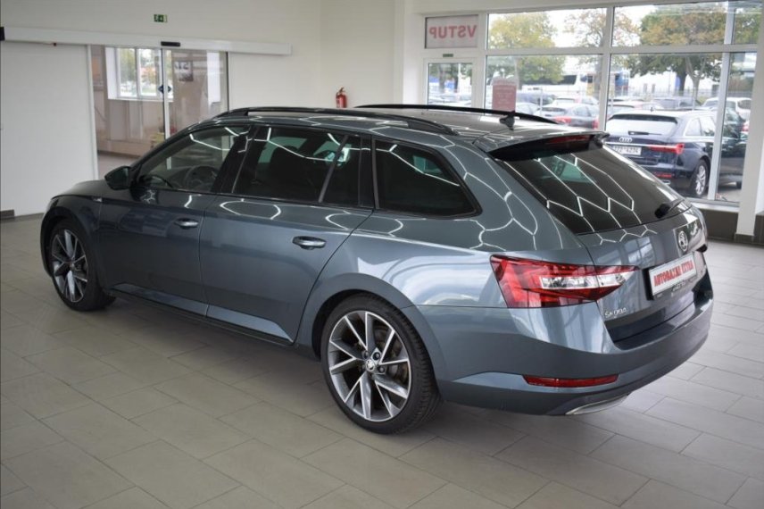 Škoda Superb galerie