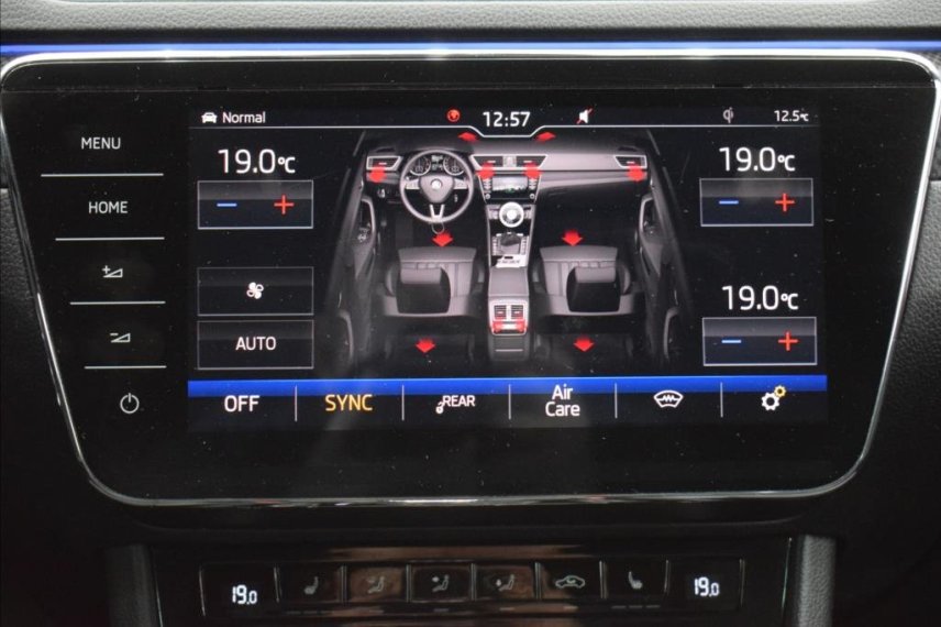 Škoda Superb galerie