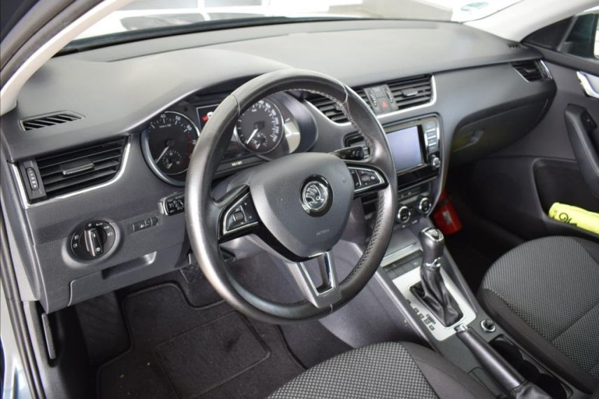 Škoda Octavia galerie