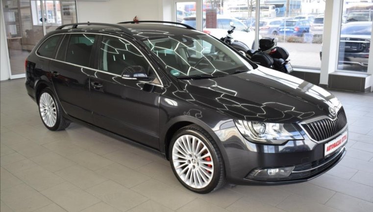 Škoda Superb