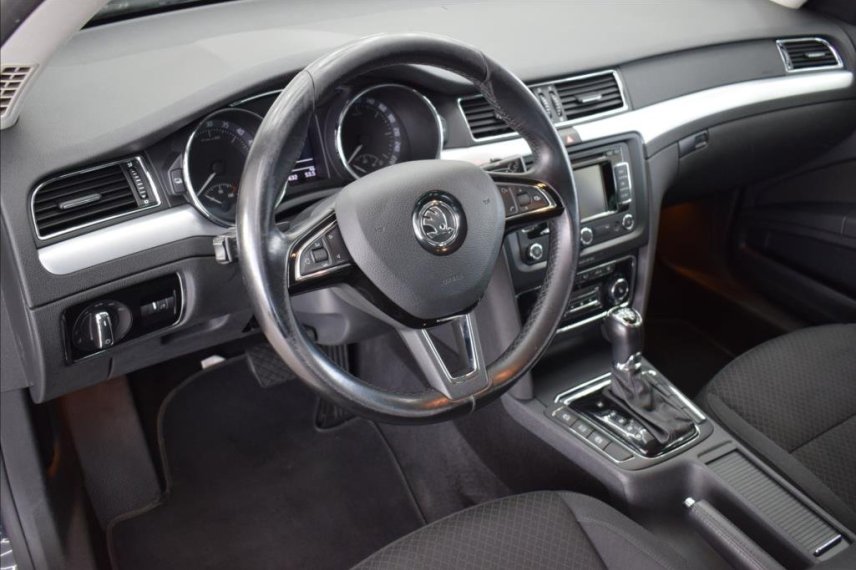Škoda Superb galerie