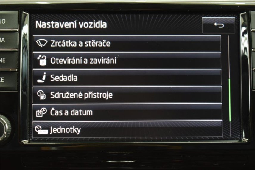 Škoda Superb galerie