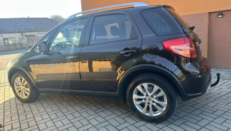 Suzuki SX4